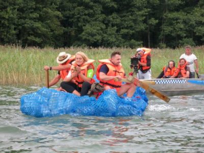 Choroba morska, lęk wysokości i tratwa z plastikowych butelek, czyli za kulisami „Mikroprzygody”