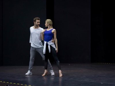 Pierwasza-milosc-Prosto-z-planu-Opozda1.jpg <br>
                     
                     