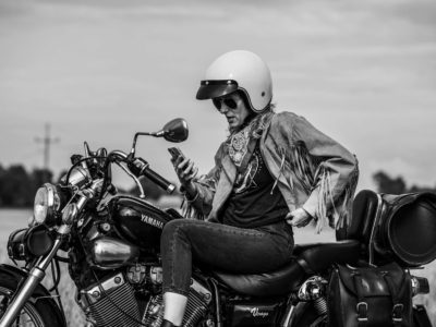 Jak żyć, żeby nie zwariować <br>
                    fot. Damian Andrzejewski <br>
                    Magdalena Popławska <br>