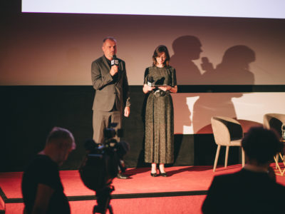 Premiera „Breslau” we Wrocławiu, w kinie DCF <br>
                     
                    Jarosław Rabczenko - Członek Zarządu Województwa Dolnośląskiego, Magdalena Klich-Kozłowska – dyrektorka DCF <br>